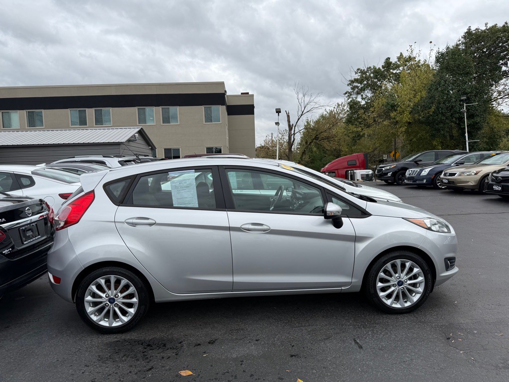 2014 Ford Fiesta Image 5