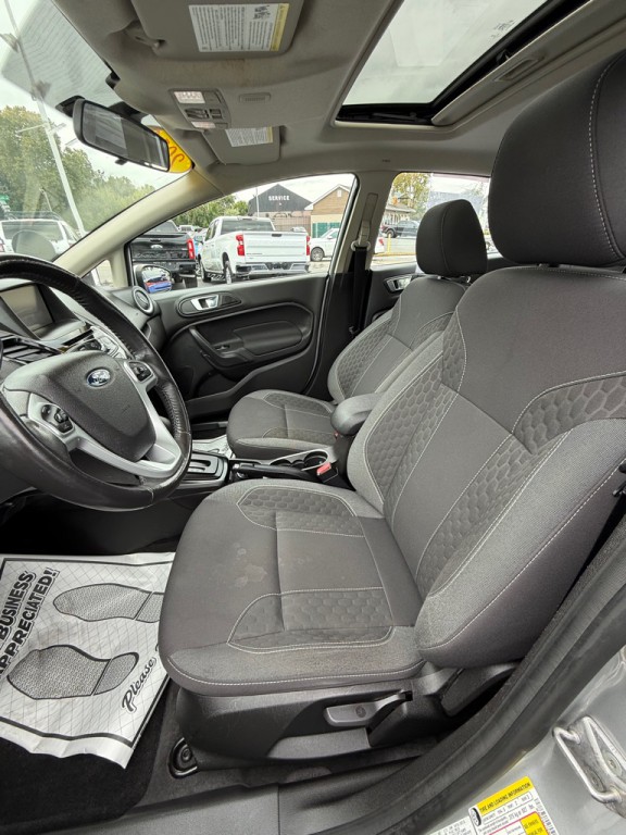 2014 Ford Fiesta Image 8