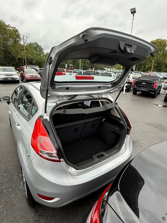 2014 Ford Fiesta Image 14