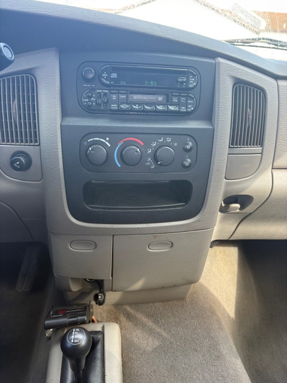 2004 Dodge Ram 1500 Image 14