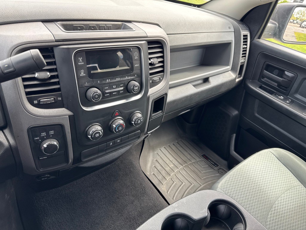 2015 RAM 1500 Image 16
