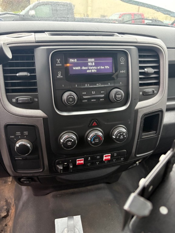 2015 RAM 2500 Image 16