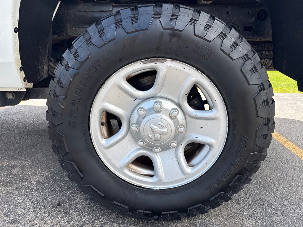 2014 RAM 2500 Image 10