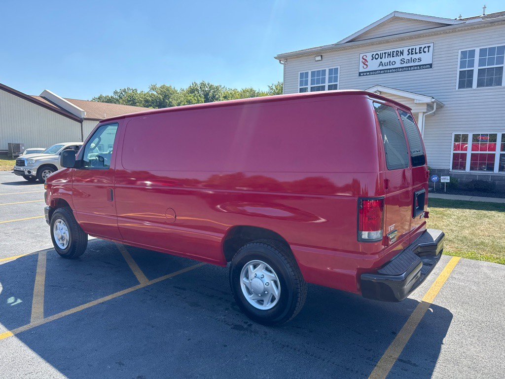 2013 Ford Econoline Image 8