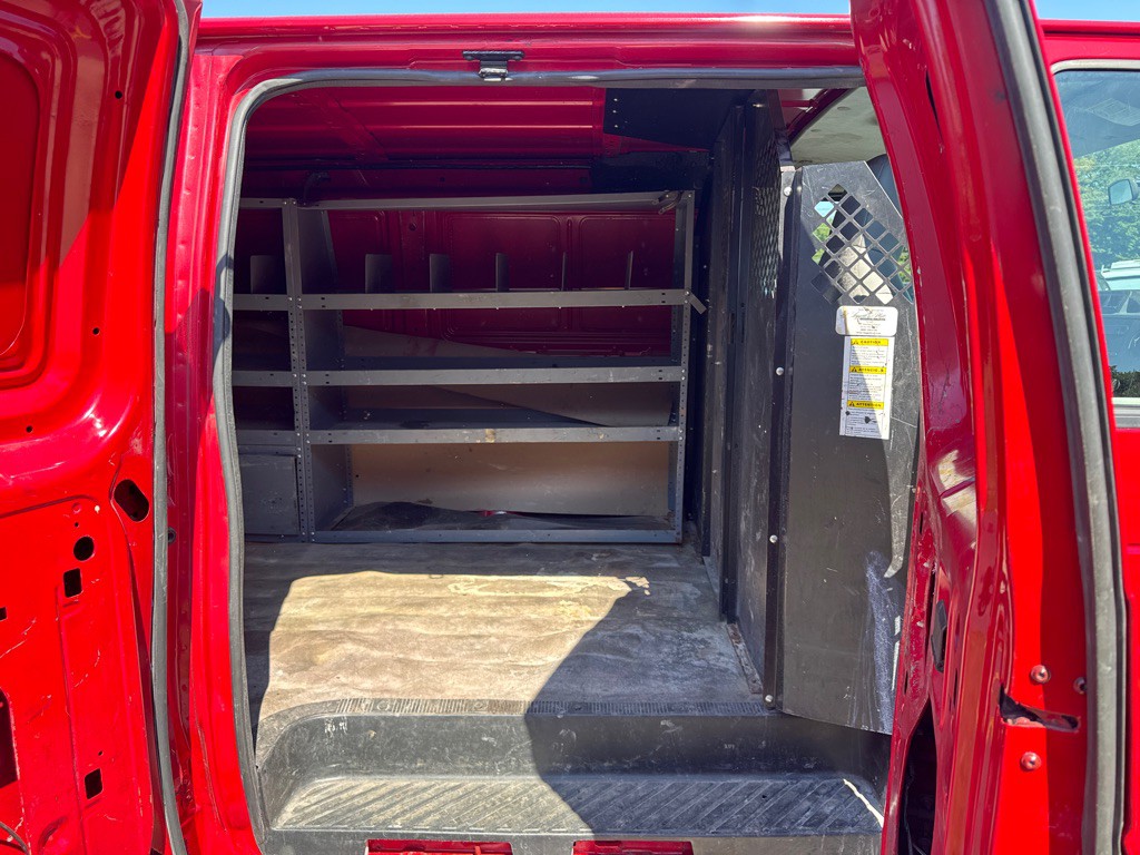 2013 Ford Econoline Image 12