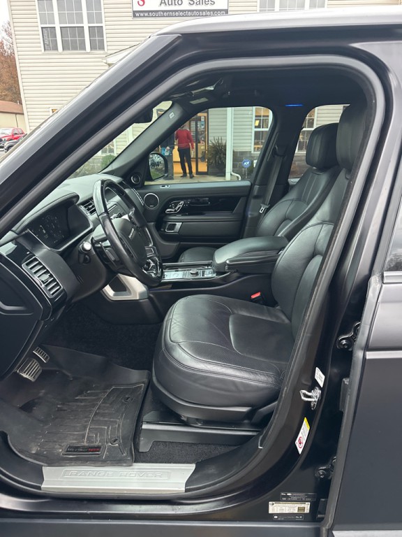 2021 Land Rover Range Rover Image 9