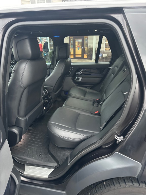 2021 Land Rover Range Rover Image 10