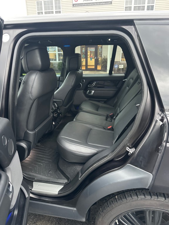 2021 Land Rover Range Rover Image 11