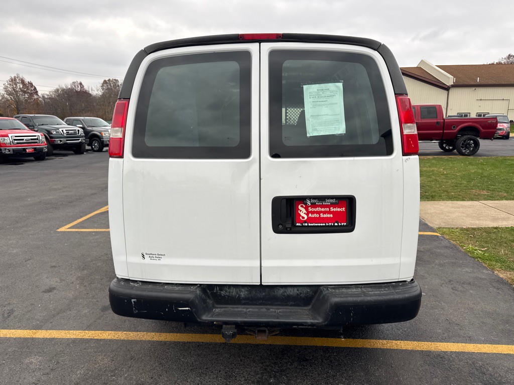 2018 Chevrolet Express Image 7