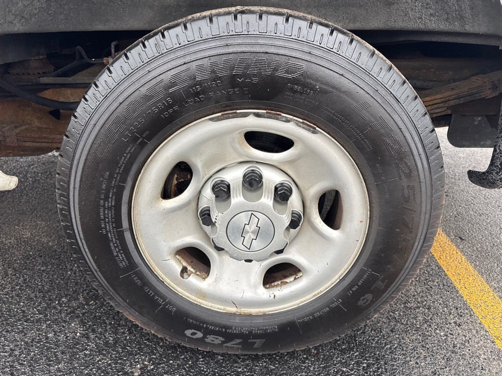 2018 Chevrolet Express Image 9