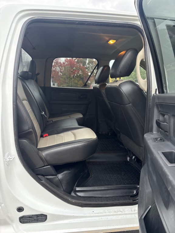 2012 Dodge Ram 2500 Image 12