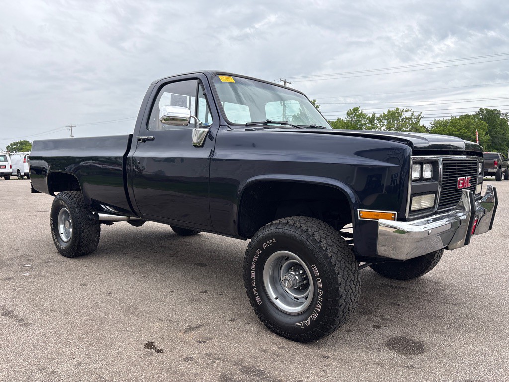 1986 GMC C/K 2500 Image 4