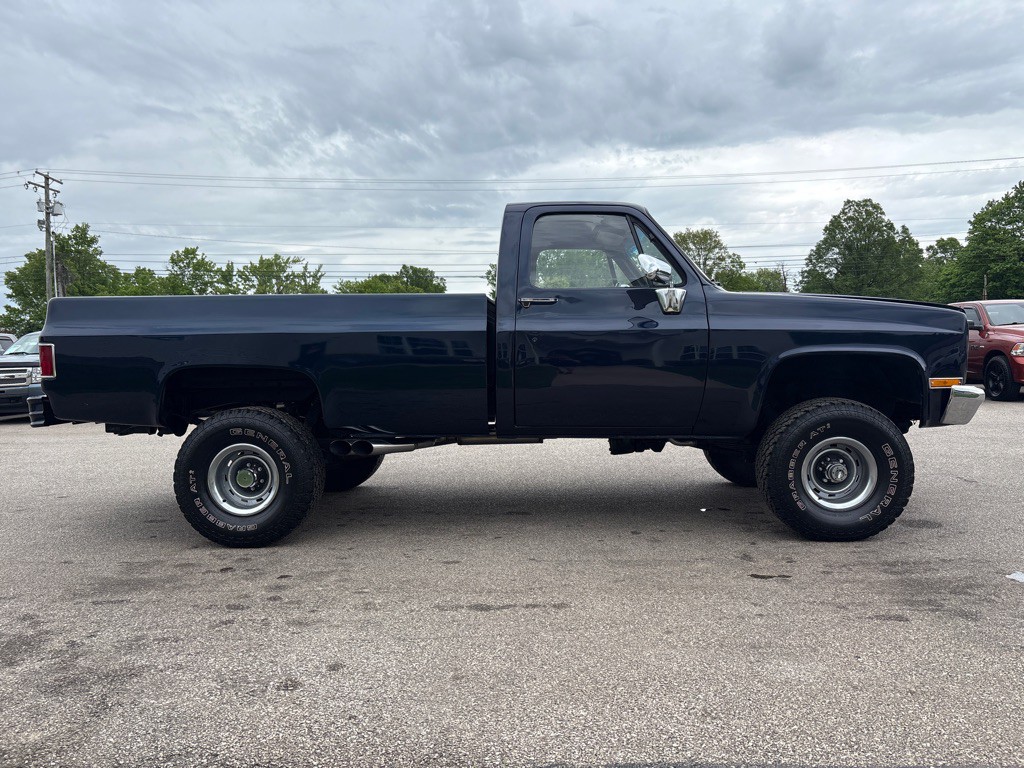 1986 GMC C/K 2500 Image 5
