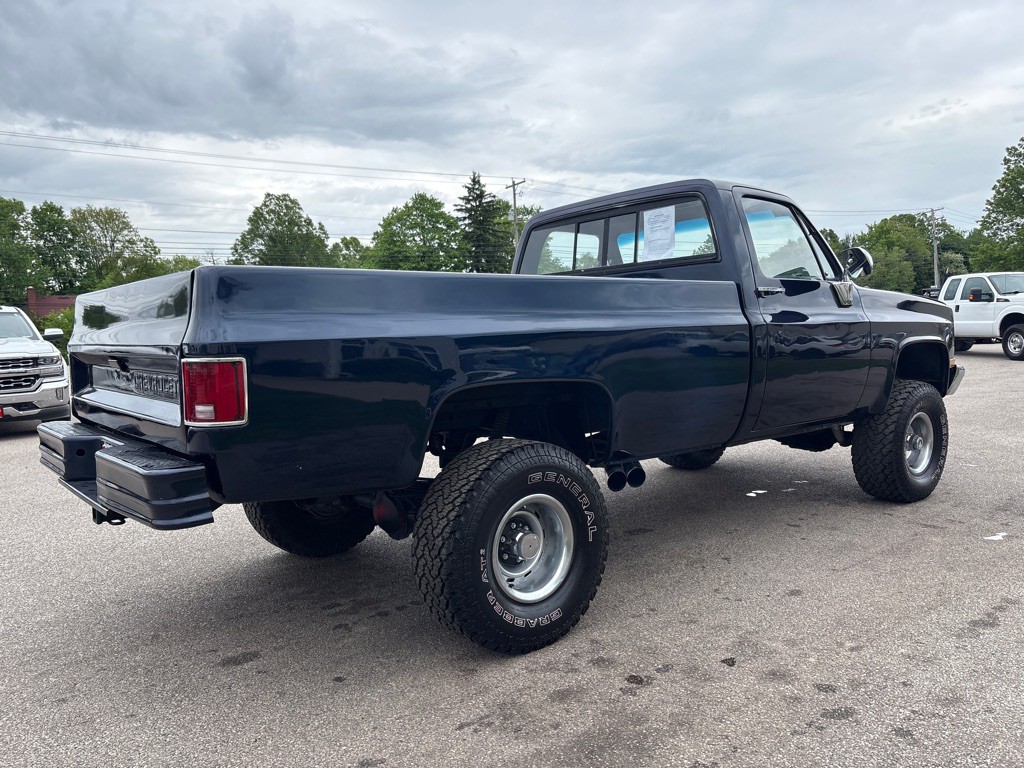 1986 GMC C/K 2500 Image 6