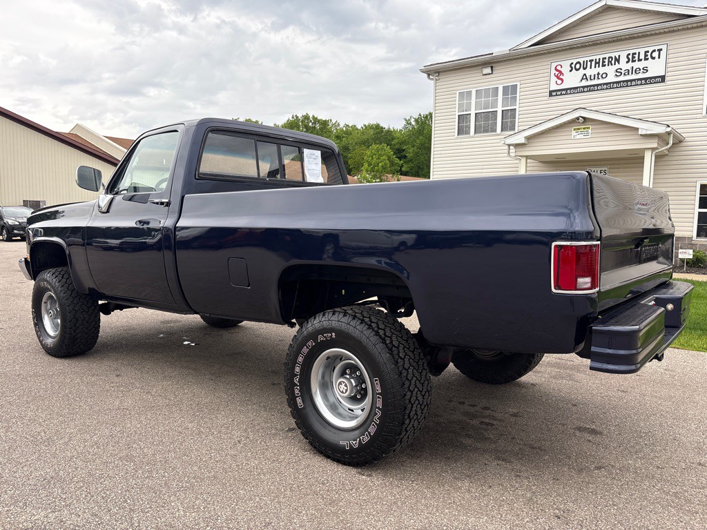 1986 GMC C/K 2500 Image 8