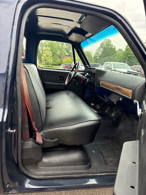 1986 GMC C/K 2500 Image 11