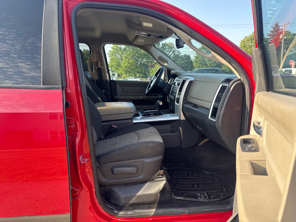 2012 Dodge Ram 1500 Image 12