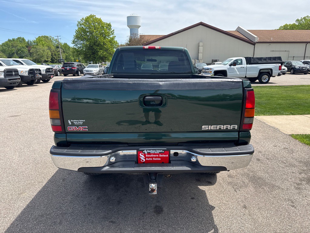 2005 GMC Sierra Image 7