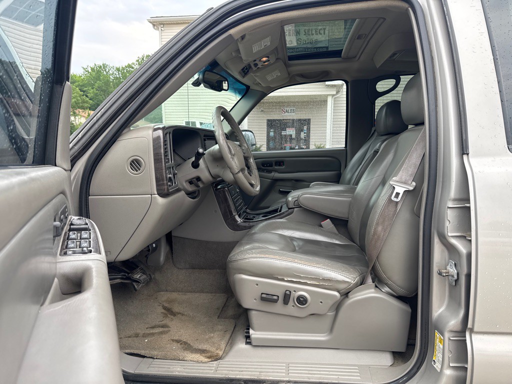 2006 GMC Yukon Image 10