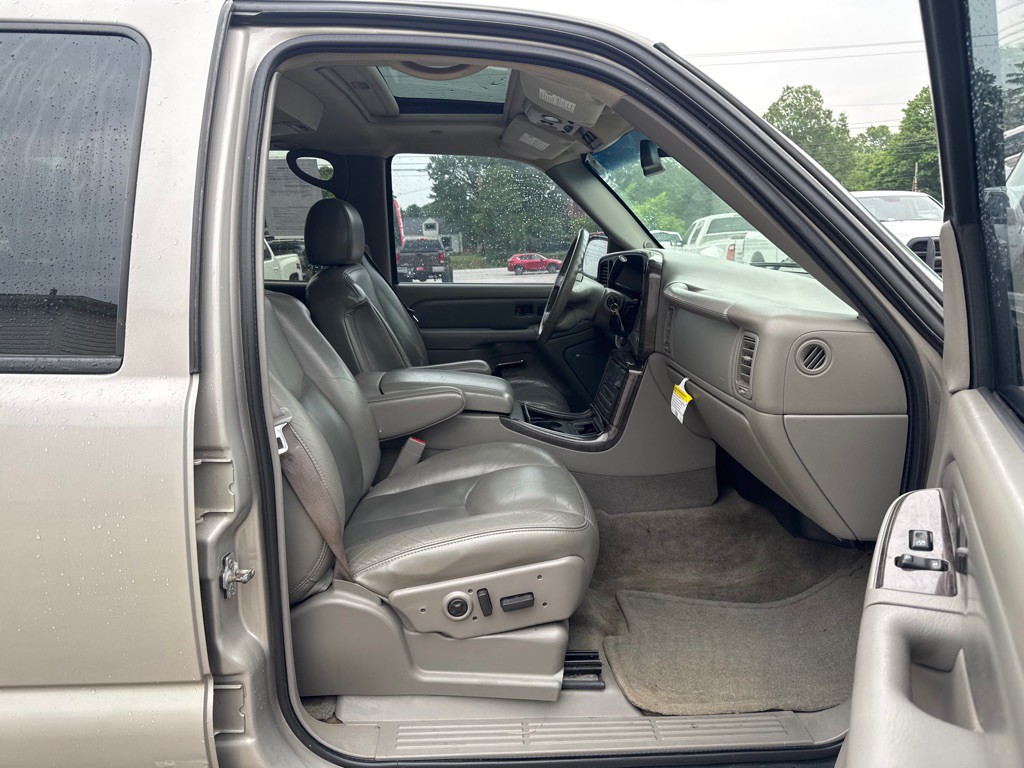 2006 GMC Yukon Image 12