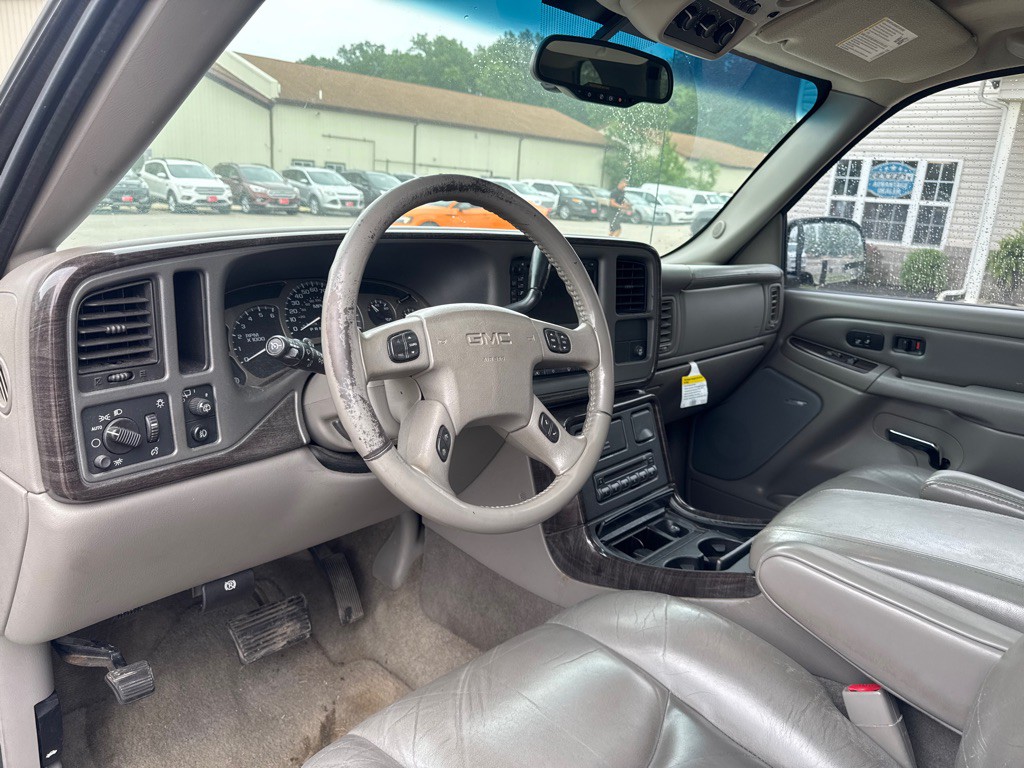 2006 GMC Yukon Image 15