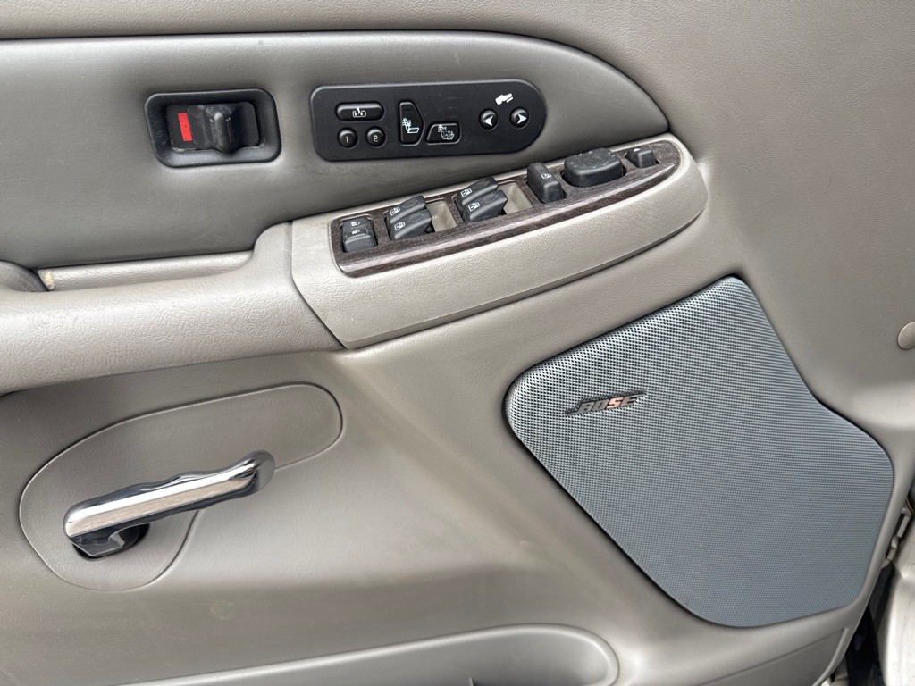 2006 GMC Yukon Image 17