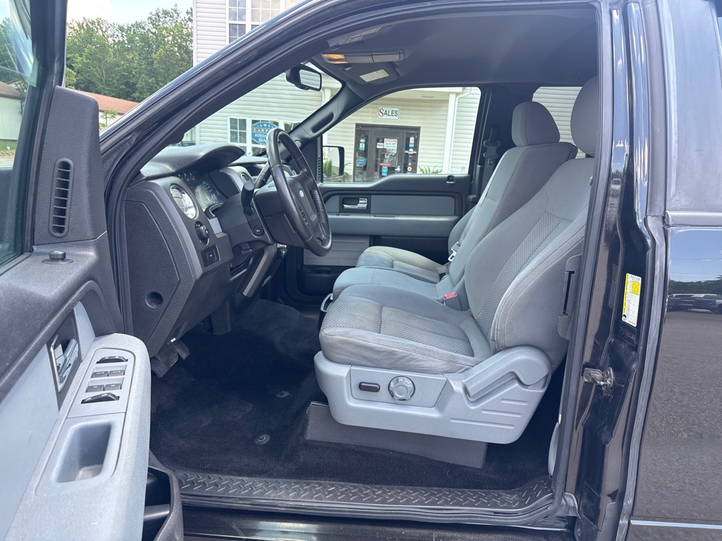 2012 Ford F-150 Image 11