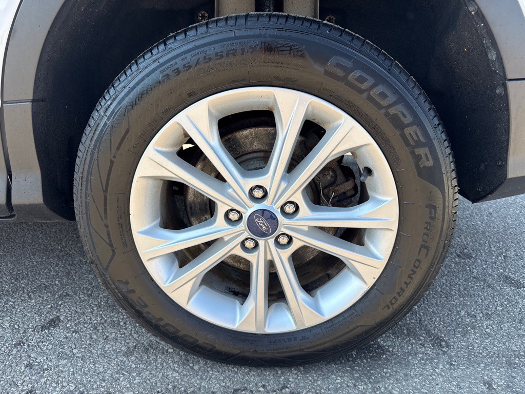 2018 Ford Escape Image 9