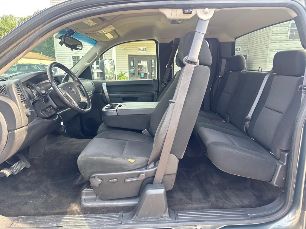 2011 GMC Sierra Image 11
