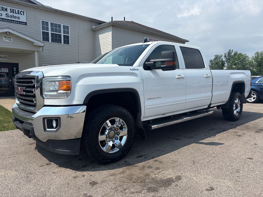 2018 GMC Sierra Image 2