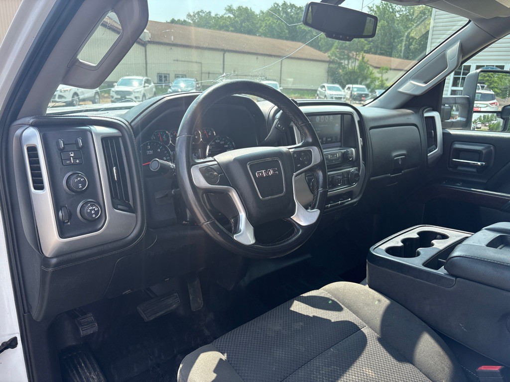 2018 GMC Sierra Image 13