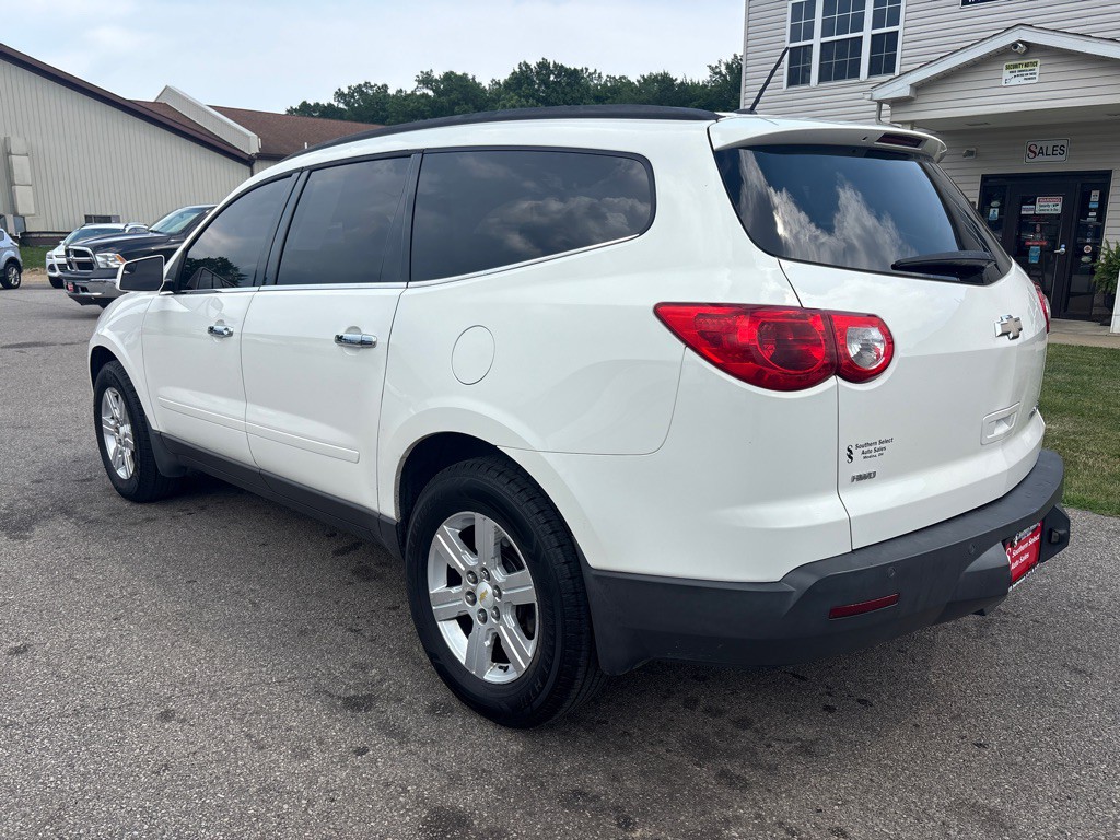 2011 Chevrolet Traverse Image 8