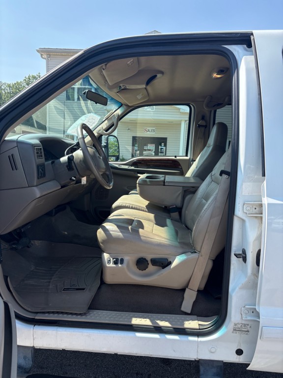 2001 Ford F-350 Image 11
