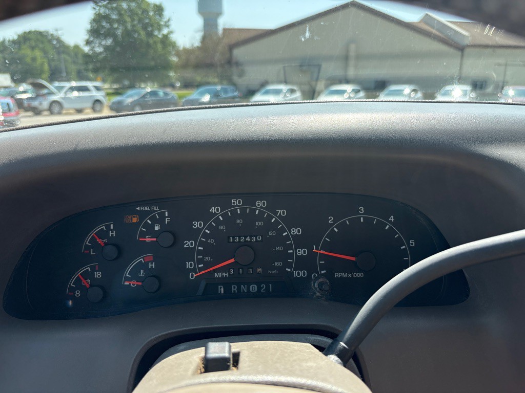 2001 Ford F-350 Image 17