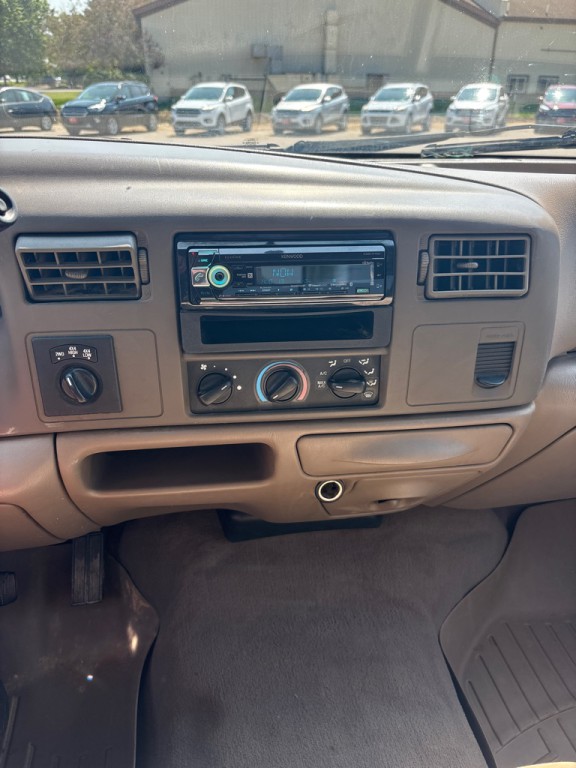 2001 Ford F-350 Image 18