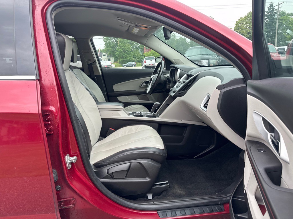 2010 Chevrolet Equinox Image 11