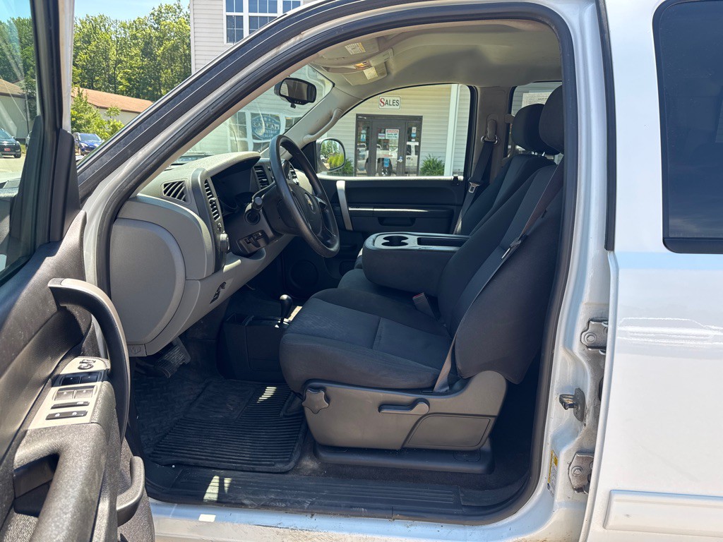2011 Chevrolet Silverado 1500 Image 9
