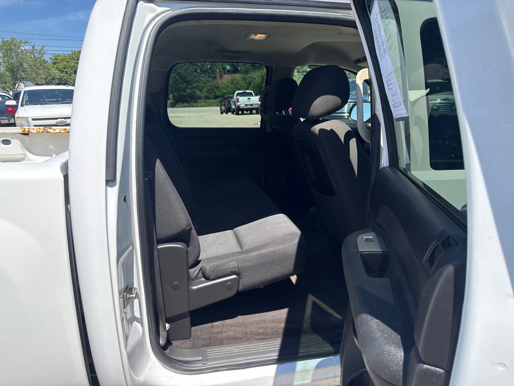 2011 Chevrolet Silverado 1500 Image 12