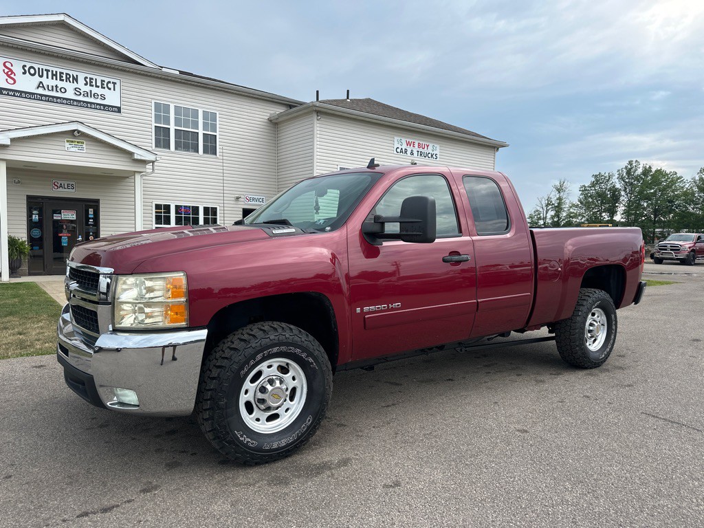 2007 Chevrolet Silverado 1500 Image 2