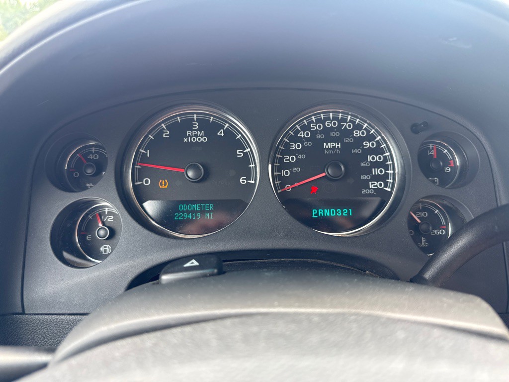 2007 Chevrolet Suburban Image 17