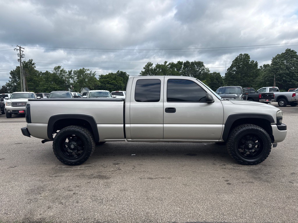 2006 GMC Sierra Image 5