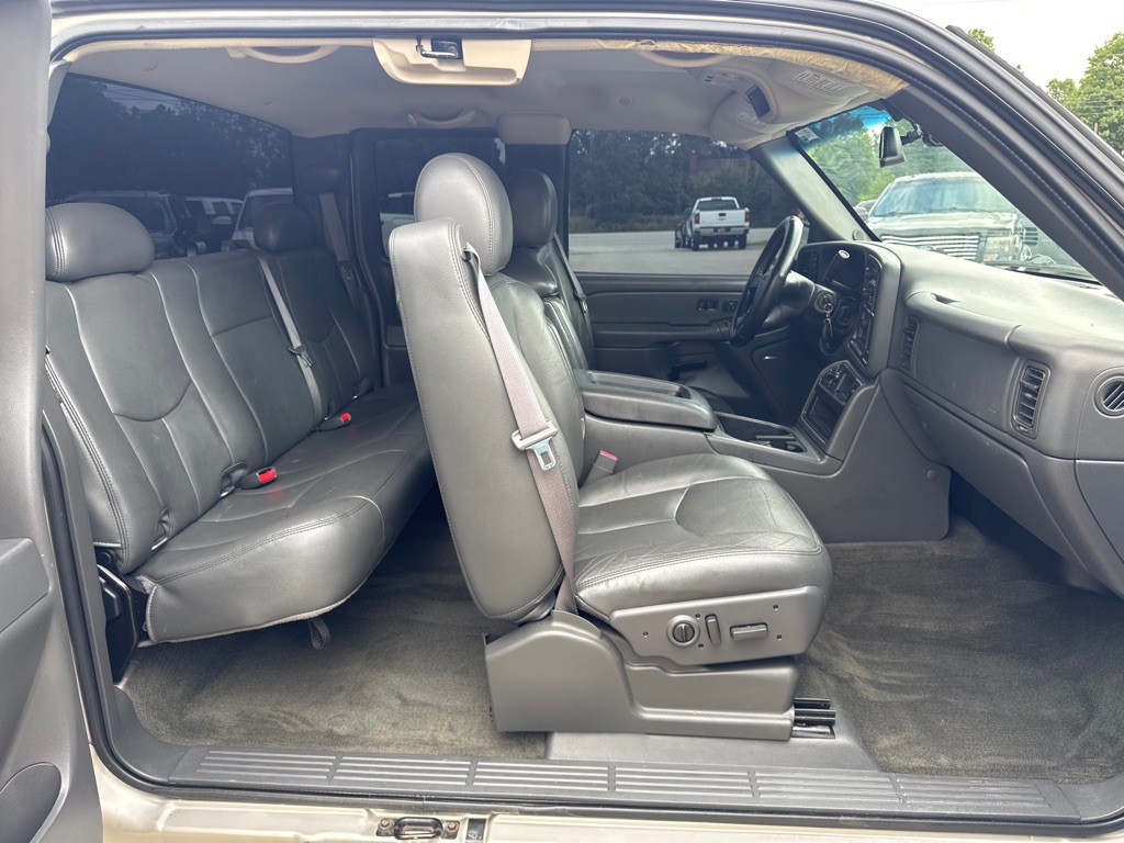 2006 GMC Sierra Image 14