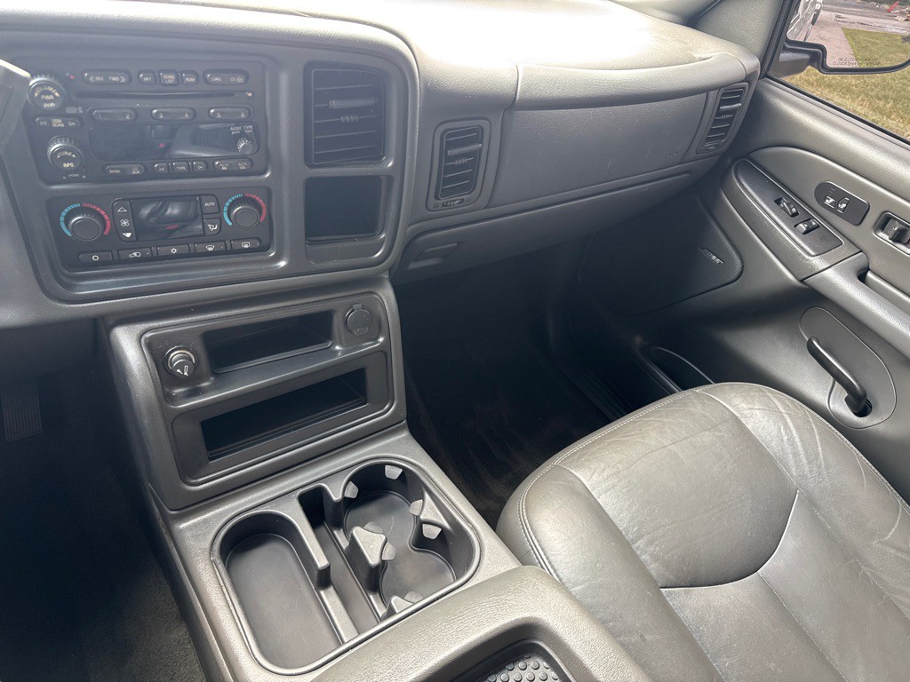 2006 GMC Sierra Image 17