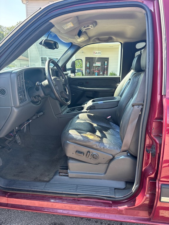 2003 Chevrolet Silverado 1500 Image 9