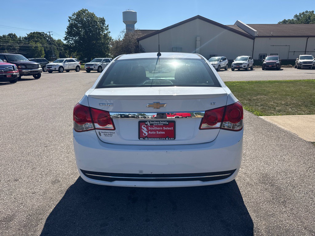 2011 Chevrolet Cruze Image 7