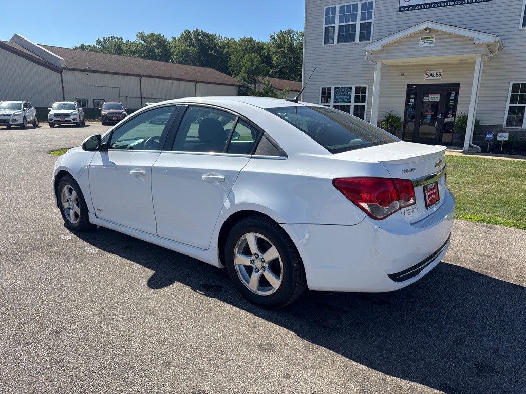 2011 Chevrolet Cruze Image 8