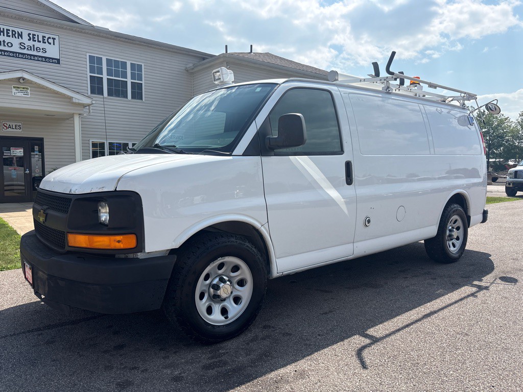 2013 Chevrolet Express Image 2