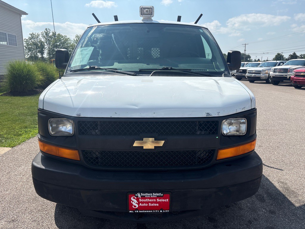 2013 Chevrolet Express Image 3