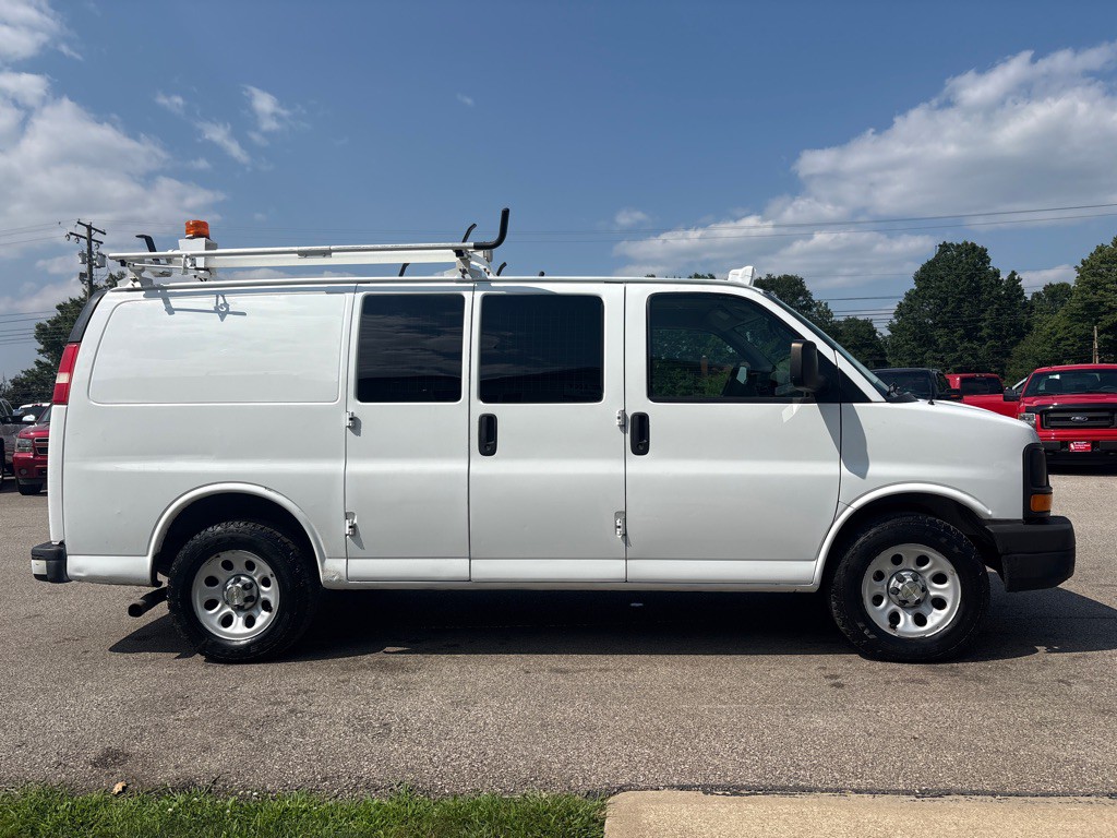 2013 Chevrolet Express Image 5
