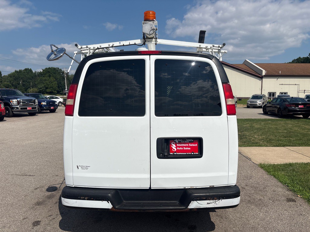 2013 Chevrolet Express Image 7